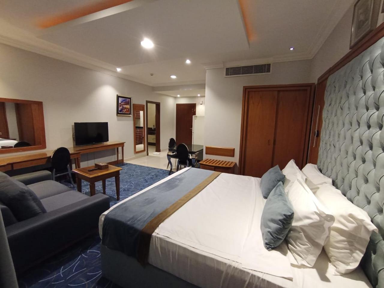 Al Masem Serviced Apartments - Exit 9 Riyadh Værelse billede
